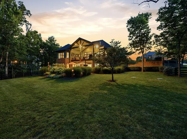 202 Deerfield Cir, Nicholasville, KY 40356