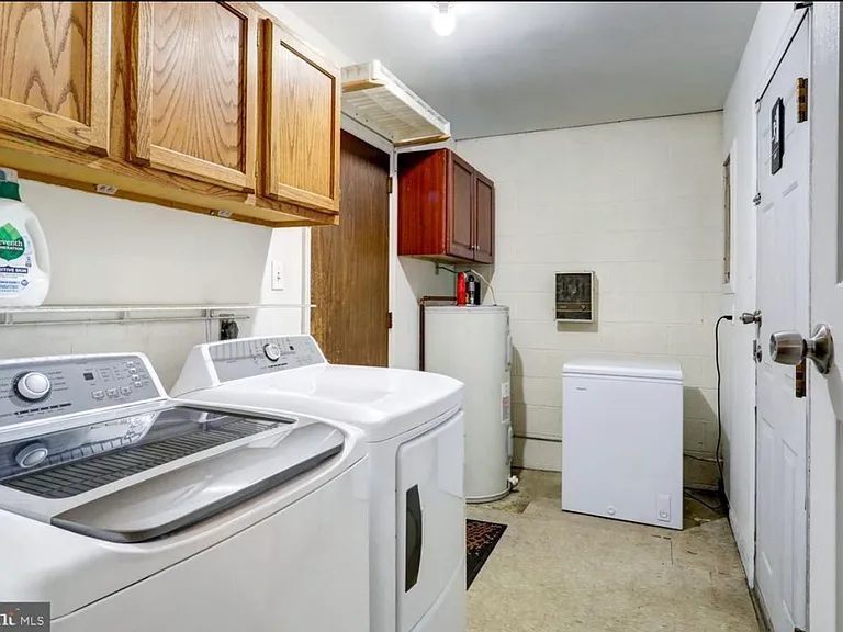 126 Marion Ter #1 — Photo 13
