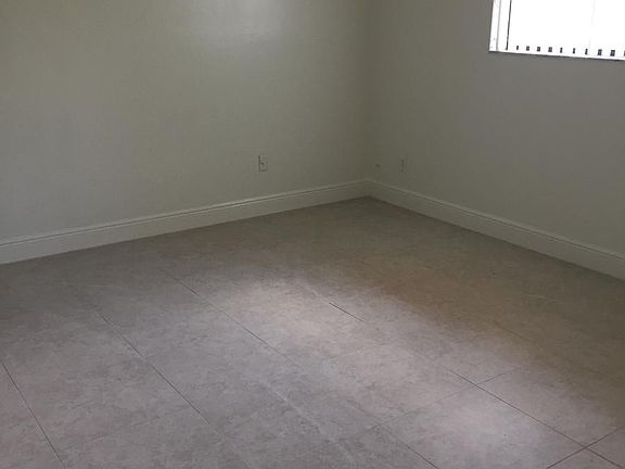5th image of 6900 SW 39th St #K313