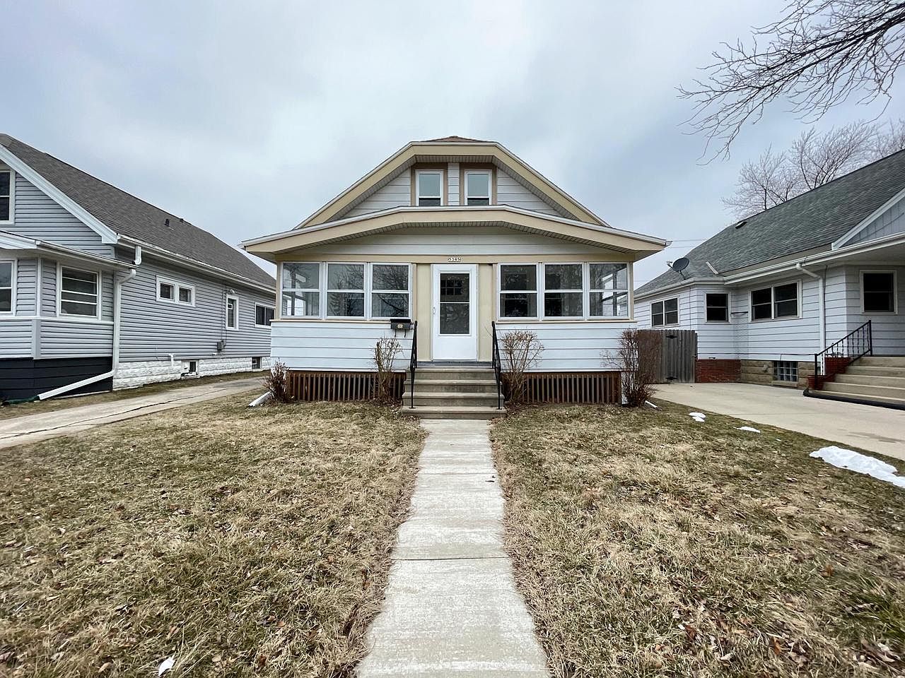 5345 South Lake DRIVE, Cudahy, WI 53110 Zillow