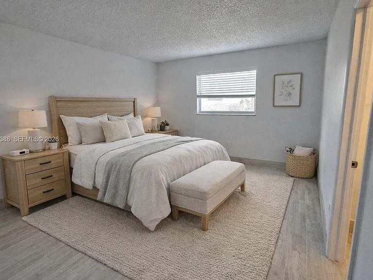 4621 SW 33rd Ave #1 — Photo 6