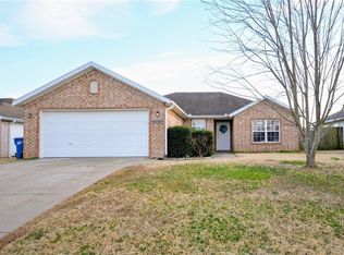 6207 SW High Meadow Blvd, Bentonville, AR 72712