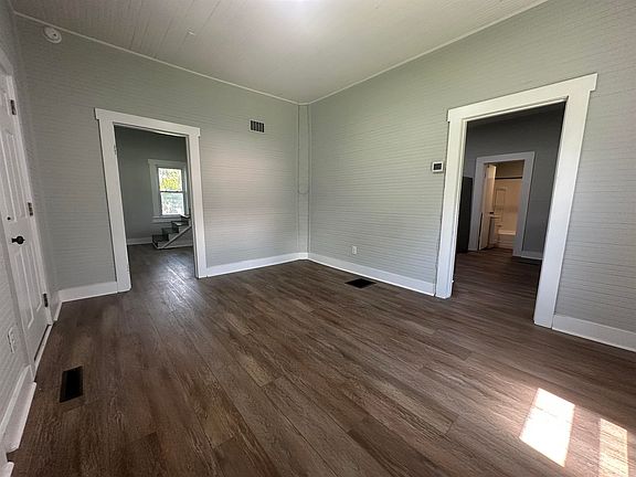 4th image of 5184 Poor Mountain Rd