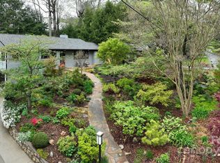 24 Maplewood Rd, Asheville, NC 28804