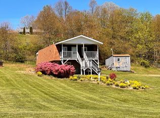 542 Volunteer Rd, Fancy Gap, VA 24328