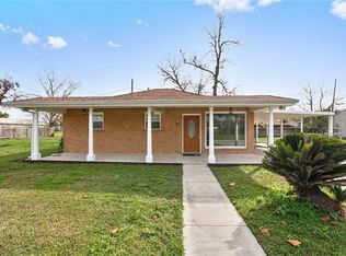 71 Patterson Dr, Chalmette, LA 70043