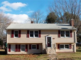 34 Corey Ln, Niantic, CT 06357