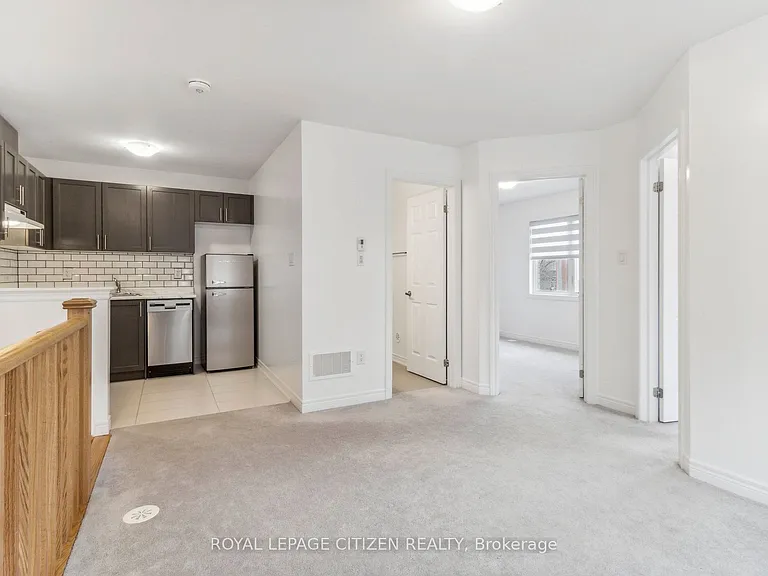 526 Whites Hill Ave #B — Photo 19