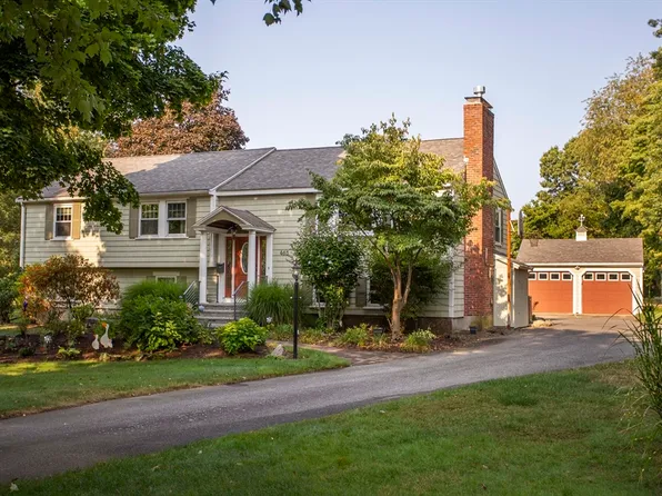 465 Franklin St, Reading, MA 01867