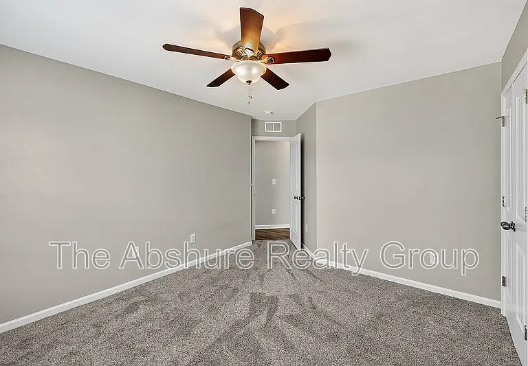 609 Timber Mdw — Photo 35