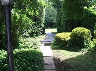 408 E Chestnut St, Cleona, PA 17042