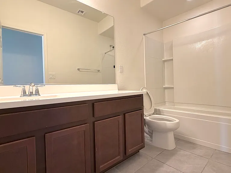Hallway full bath
