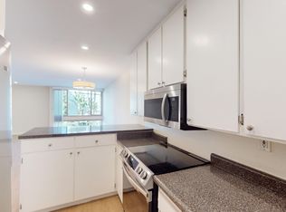 4185 Arch Dr APT 104, Studio City, CA 91604