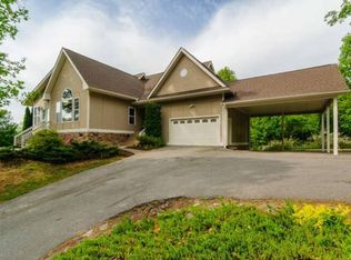 94 Dalya Rd, Swannanoa, NC 28778
