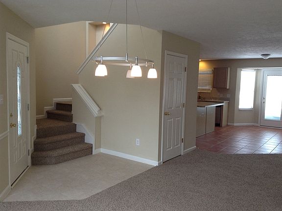 3rd image of 6328 Hollingsworth Dr