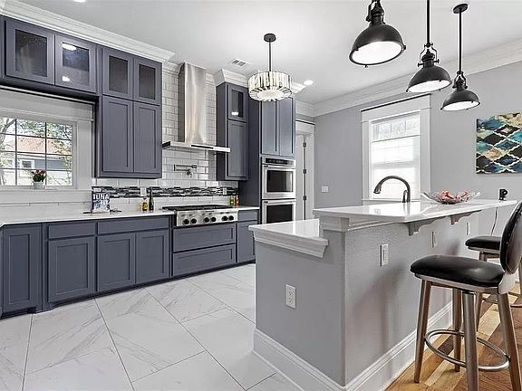 5th image of 331 W Brooklyn Ave