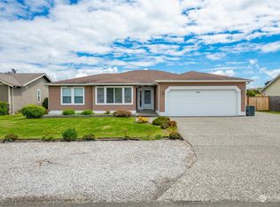 8262 Snohomish Rd, Blaine, WA 98230