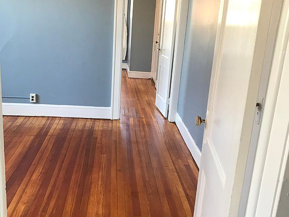 bedroom or livingroom