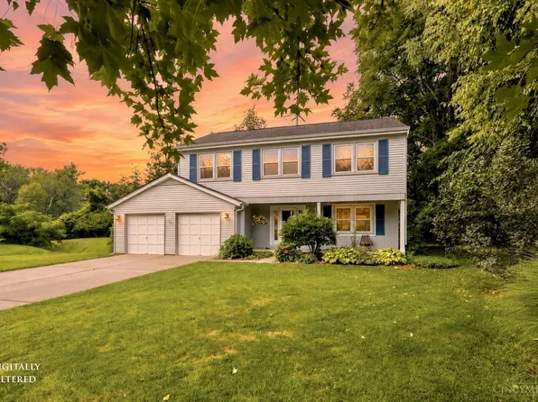9233 Meadow Dr, Maineville, OH 45039