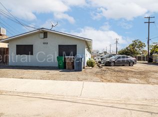 1212 California St APT B, Bakersfield, CA 93308