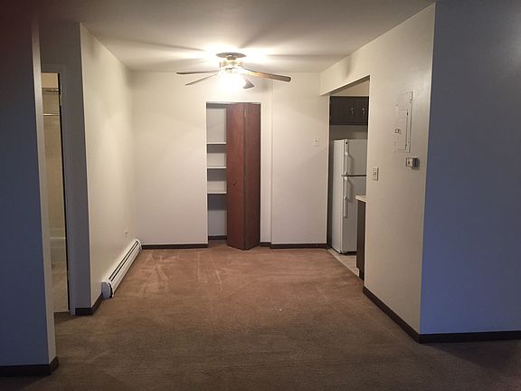 4th image of 17640 Rosewood Dr APT 2B