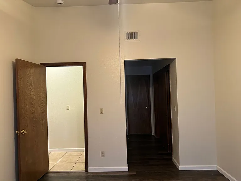339 Acacia St #D — Photo 11