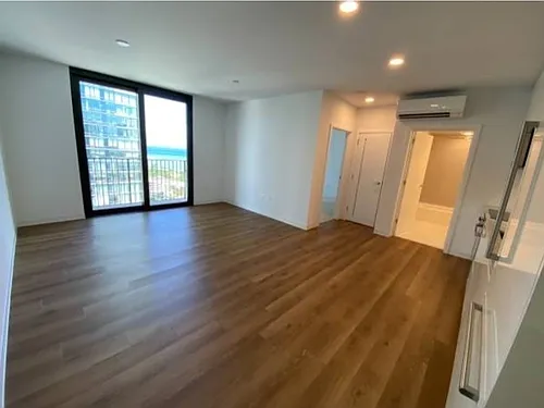 970 Queen St #1604 Photo 1