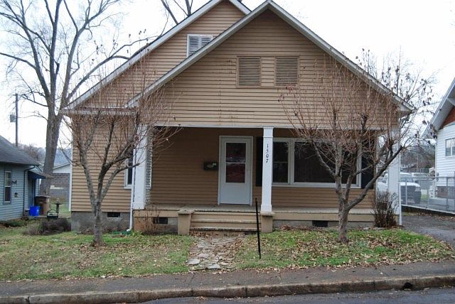 1st image of 1507 McCroskey Ave