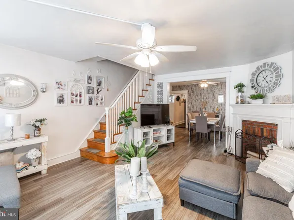 578 Rosalie St #A, Philadelphia, PA 19120