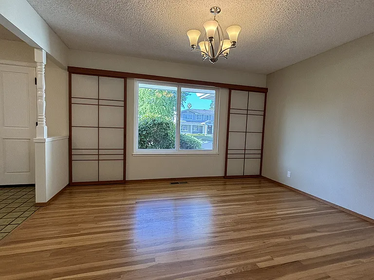1405 Marinovich Way — Photo 3