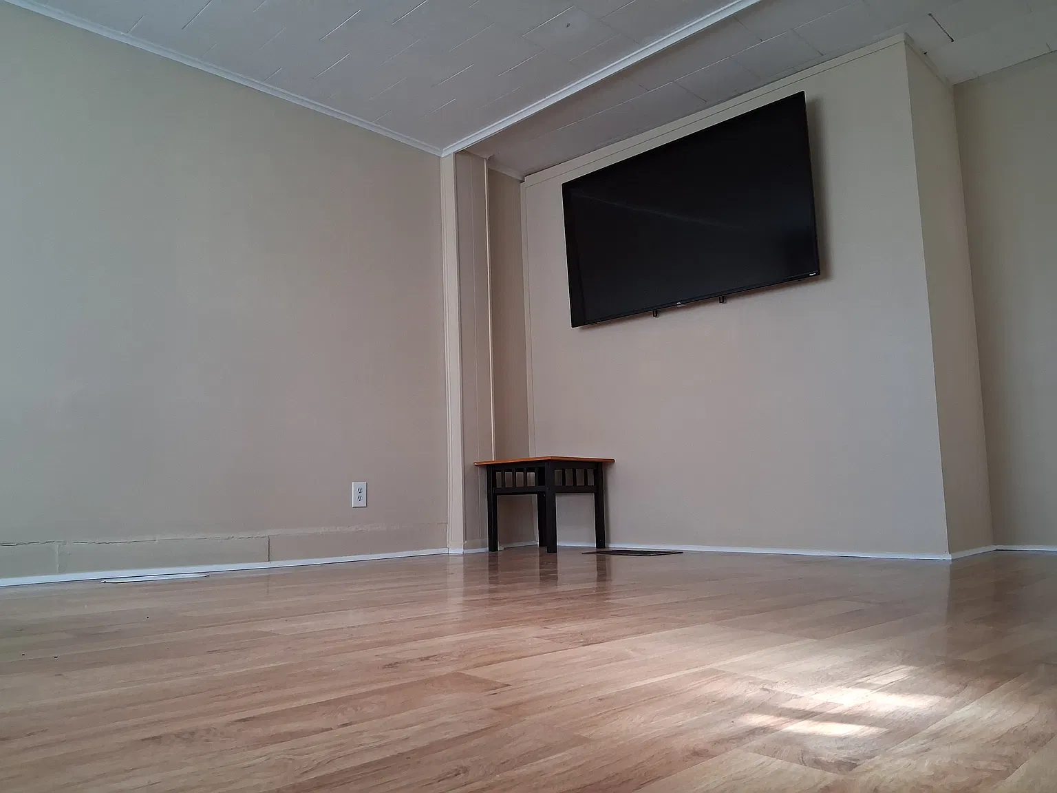 3 bed, 1350 sqft, $1,775 — Photo 3