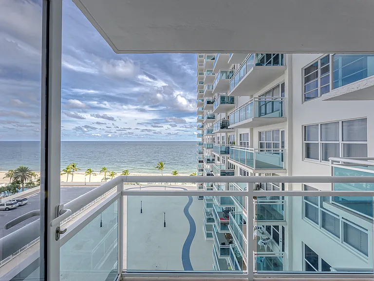 3900 Galt Ocean Dr #712 — Photo 26