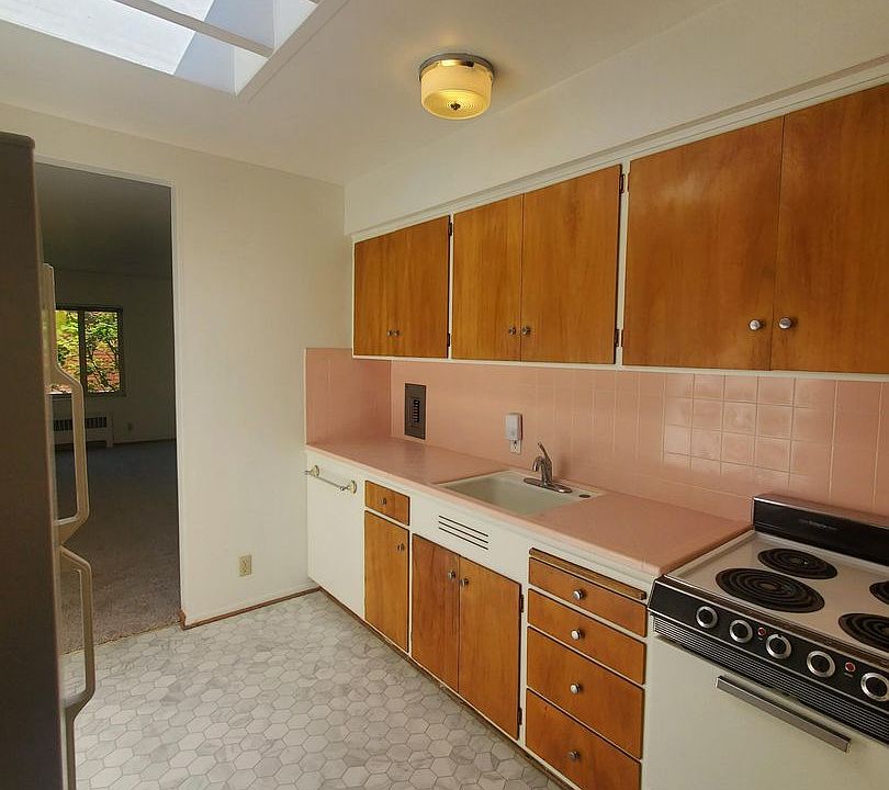 1st image of 611 N 50th St APT 5