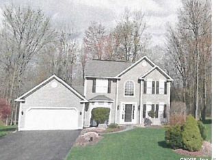 8418 Vermillion Cir, Baldwinsville, NY 13027