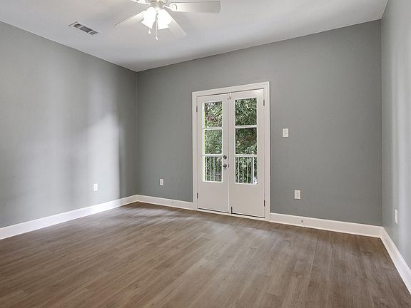 5th image of 8617 Hickory St