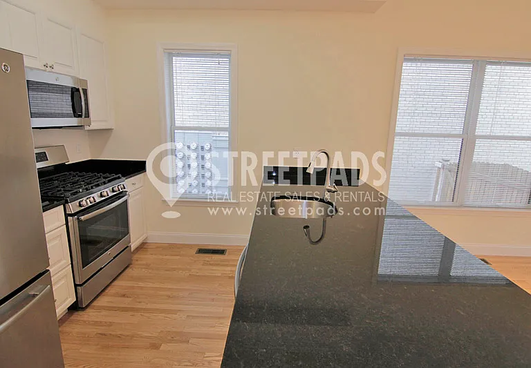 15 Langdon St — Photo 12
