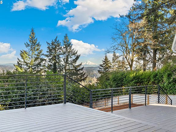 3rd image of 2041 Marylhurst Dr