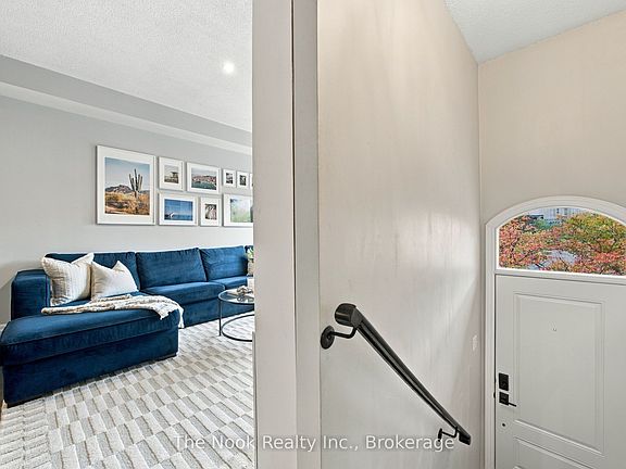 4th image of 32 Harbourview Cres