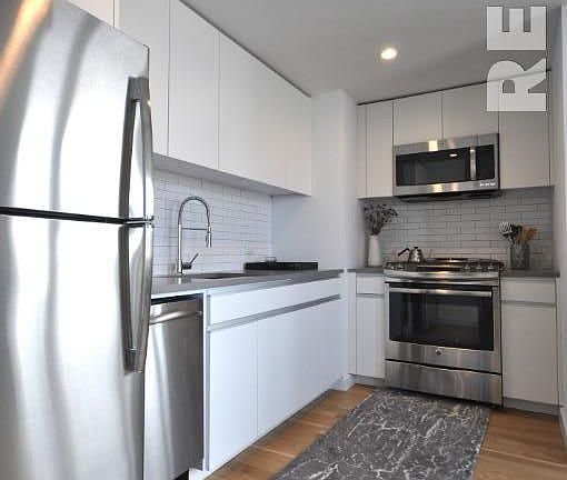 3rd image of 331 E Houston St APT 12D