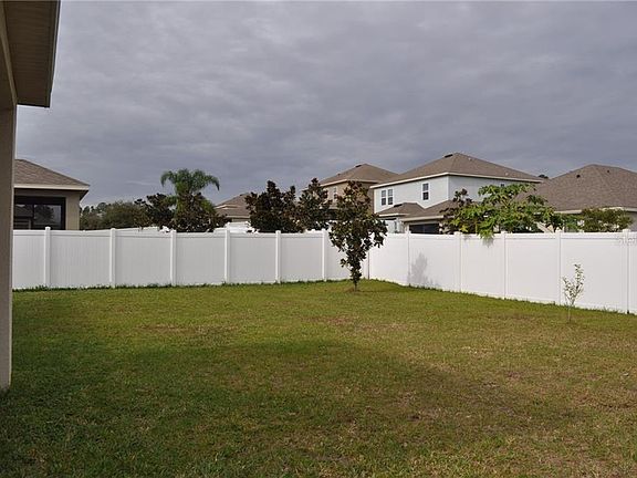 4th image of 3231 Zander Dr