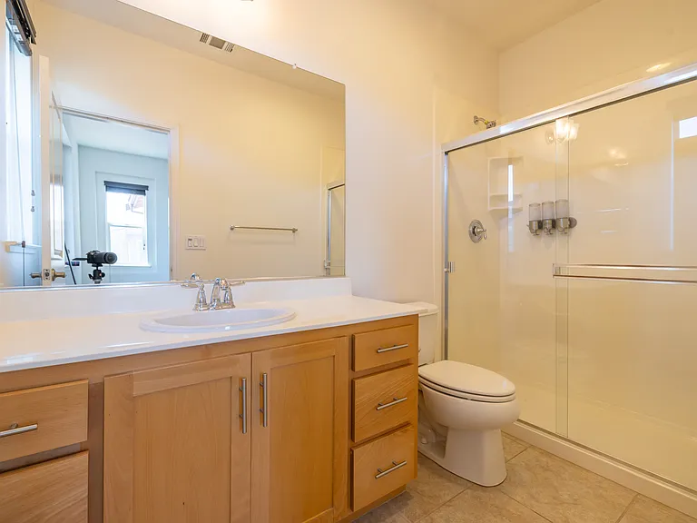 1673 Lee Way — Photo 17
