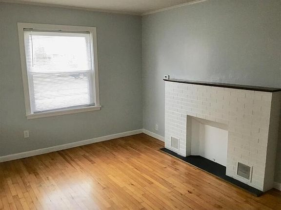 2nd image of 4106 Huron St