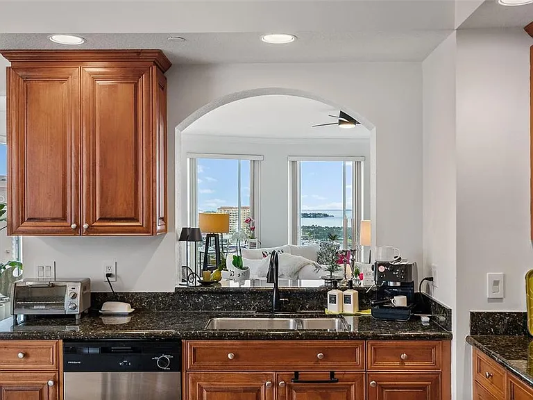 100 Beach Dr NE #1501 — Photo 22