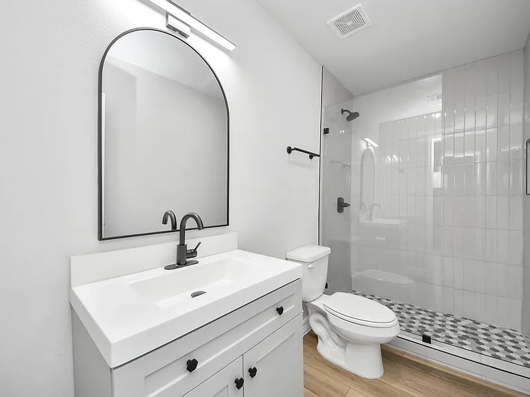 7605 Avenue C — Photo 17