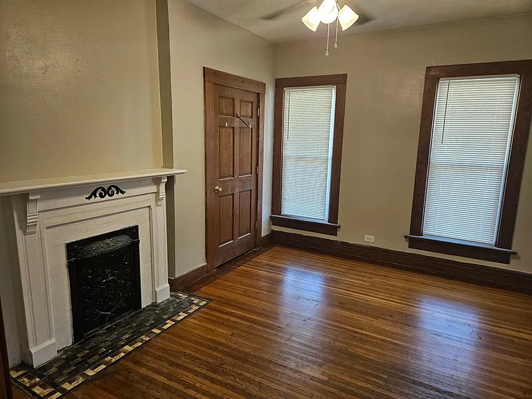 810 E Stewart St — Photo 16