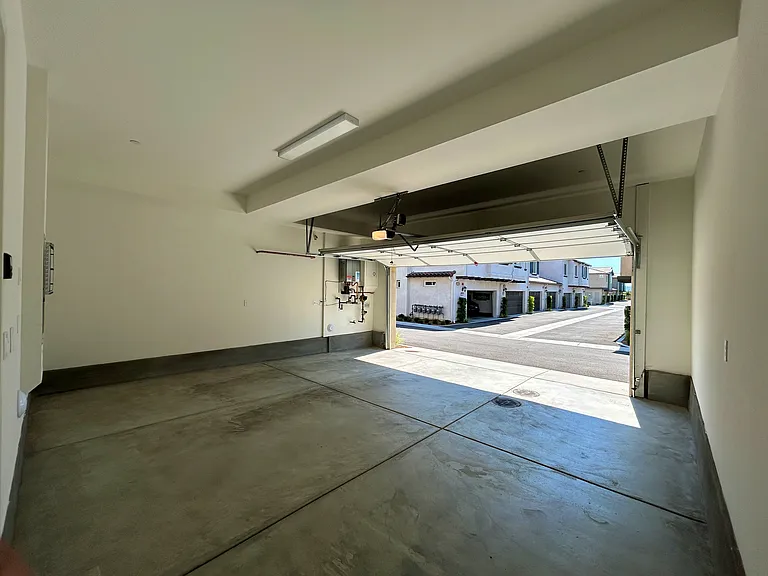 32408 Tannat Dr — Photo 26