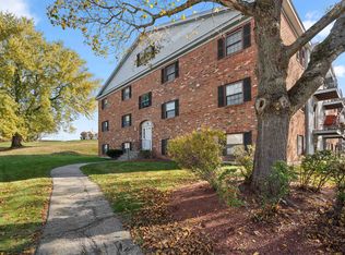 2 Bristol Ct UNIT 352, Derry, NH 03038