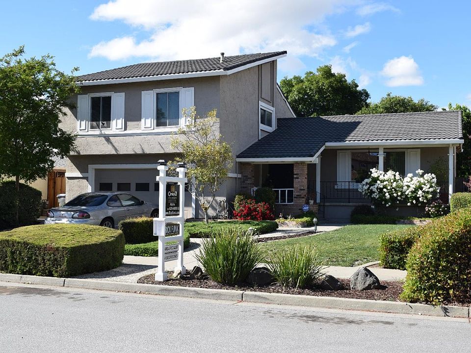 1st image of 217 Purple Glen Dr