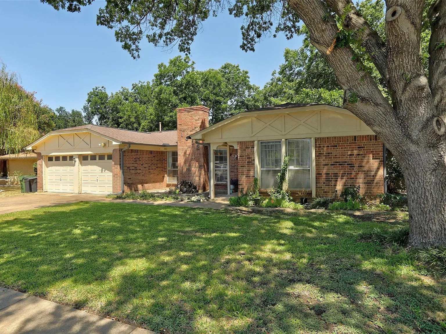 3 bed, 1704 sqft, $2,200 — Photo 2