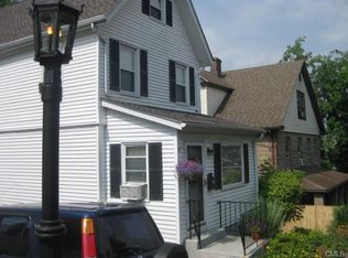 7 Berrian Pl, Greenwich, CT 06830